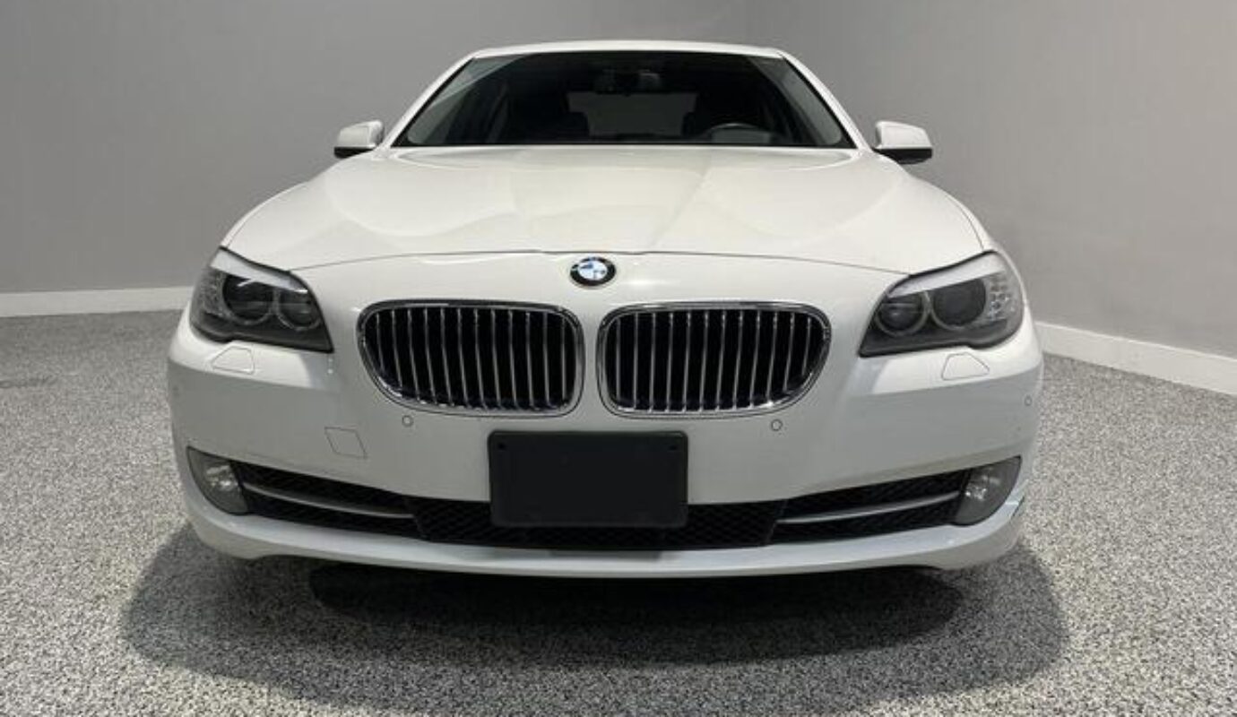 2013 BMW 5 Series 528i