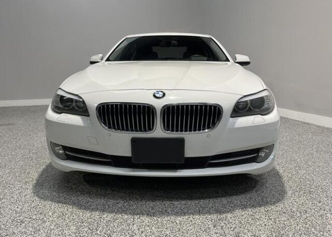 2013 BMW 5 Series 528i