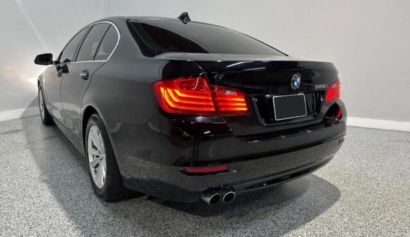 2016 BMW 5 Series 528i