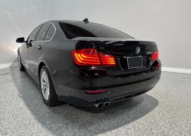 2016 BMW 5 Series 528i