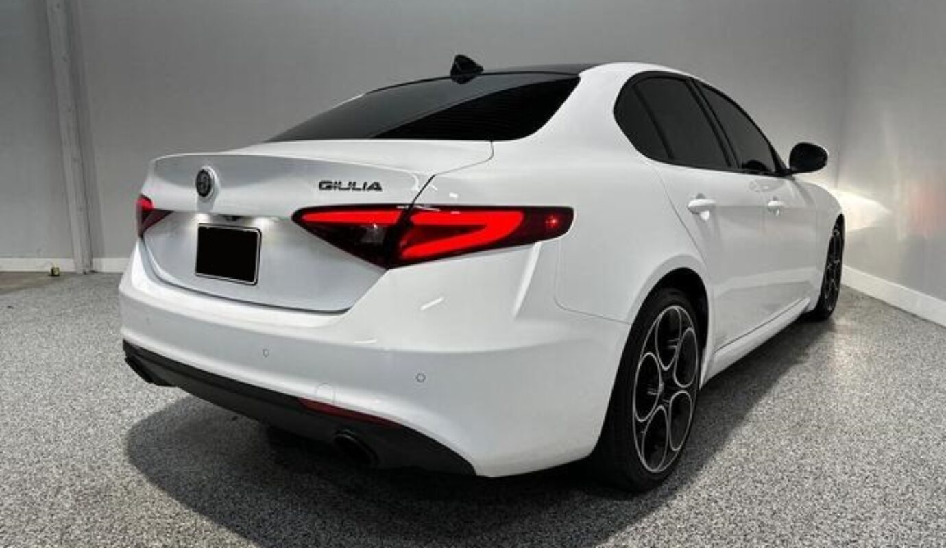 2022 Alfa Romeo Giulia Veloce