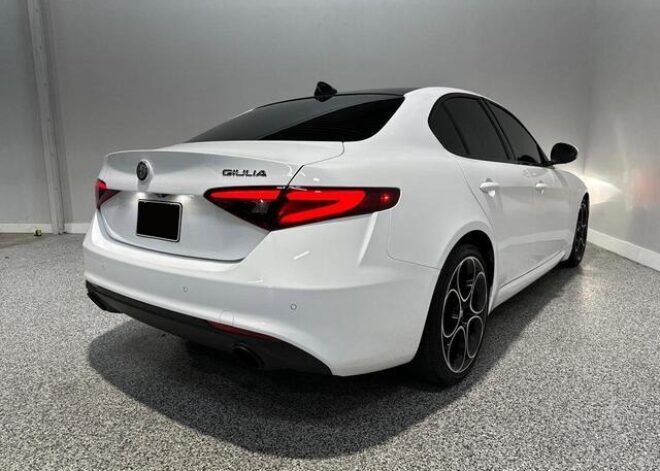 2022 Alfa Romeo Giulia Veloce