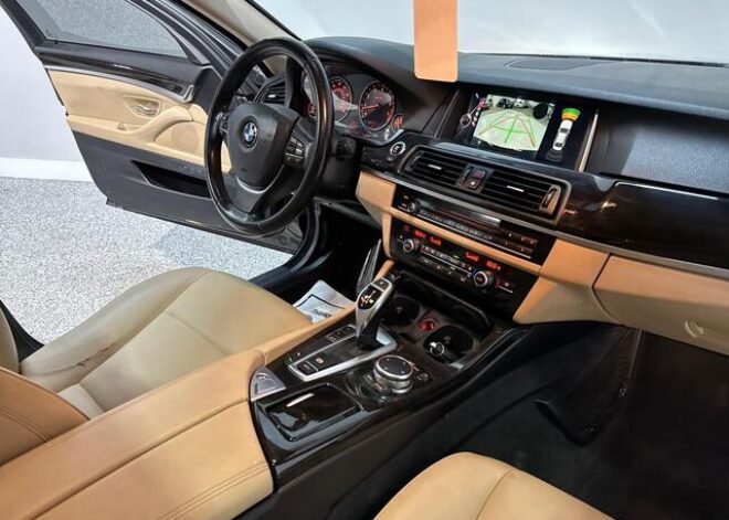 2016 BMW 5 Series 528i