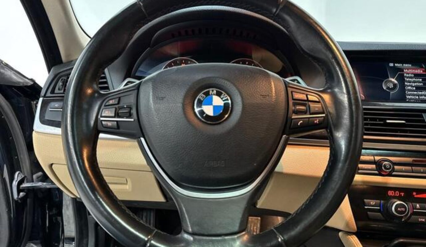 2016 BMW 5 Series 528i