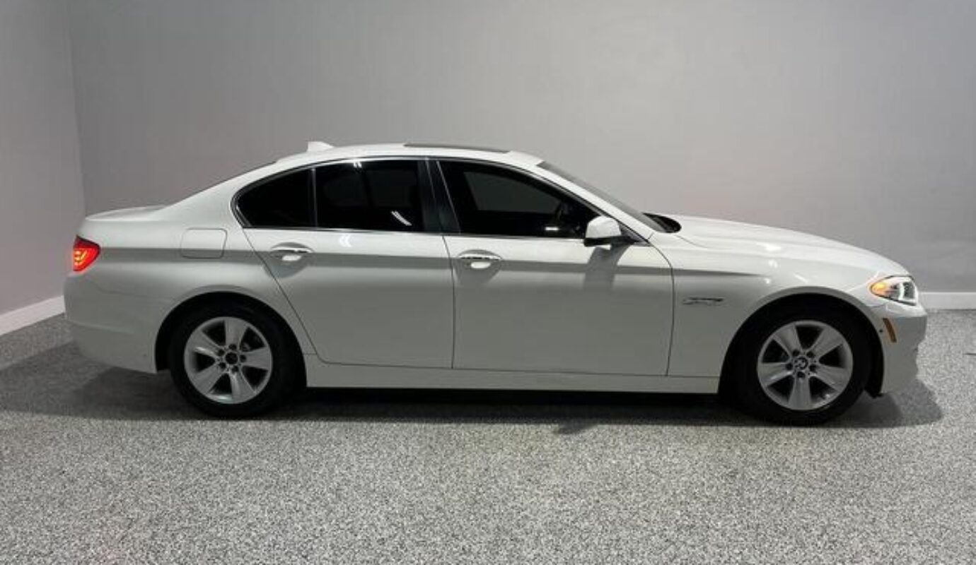 2013 BMW 5 Series 528i