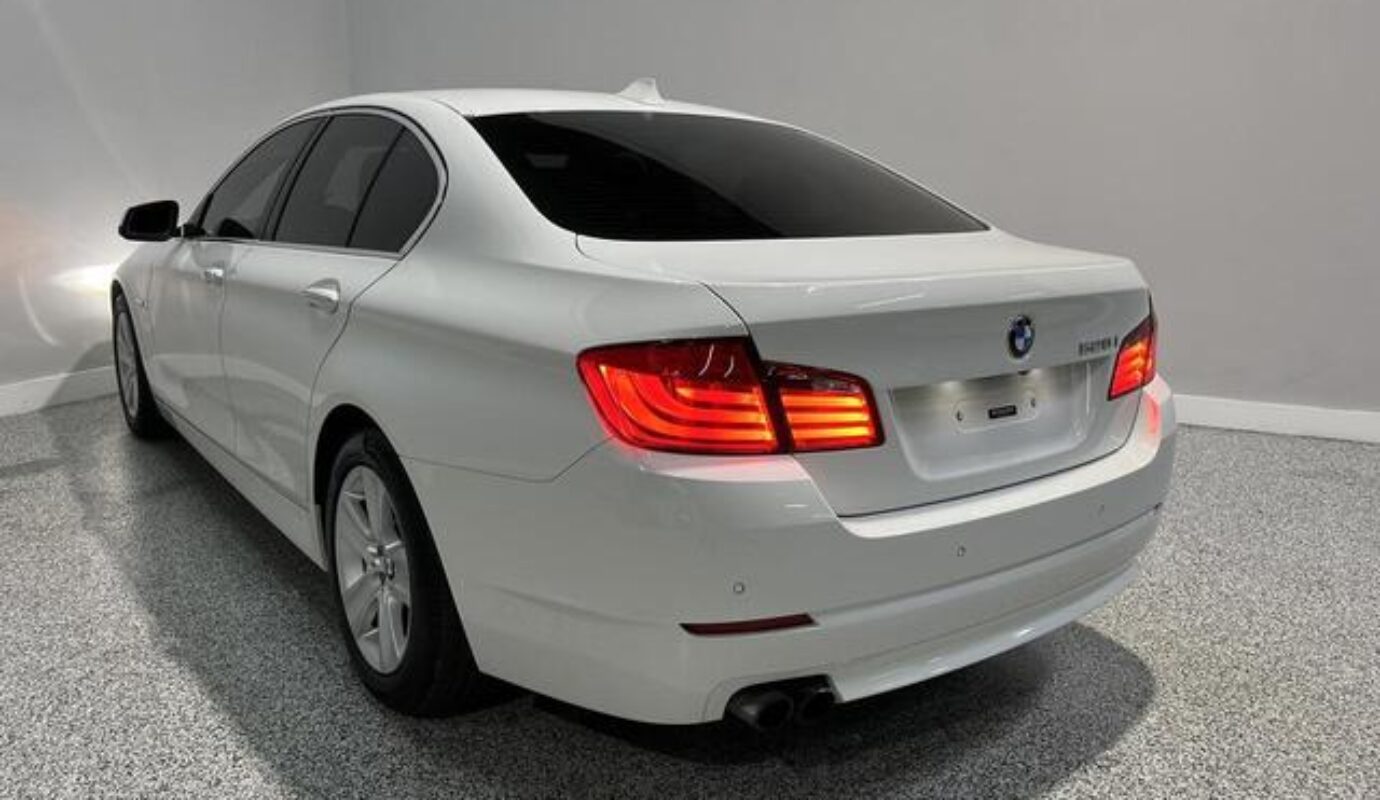 2013 BMW 5 Series 528i