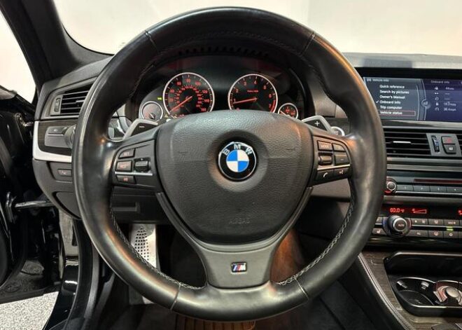 2011 BMW 5 Series 550i